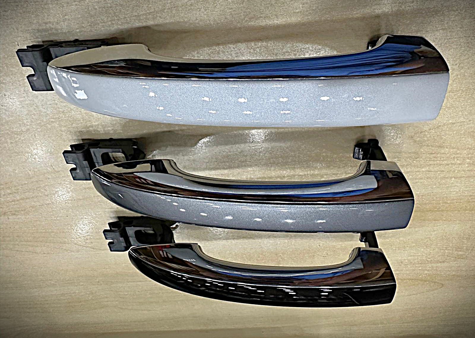 806077319R O / ORJİNAL / MEGANE 4 SOL ÖN ARKA KAPI KOLU KABLOSUZ BADEMSİZ