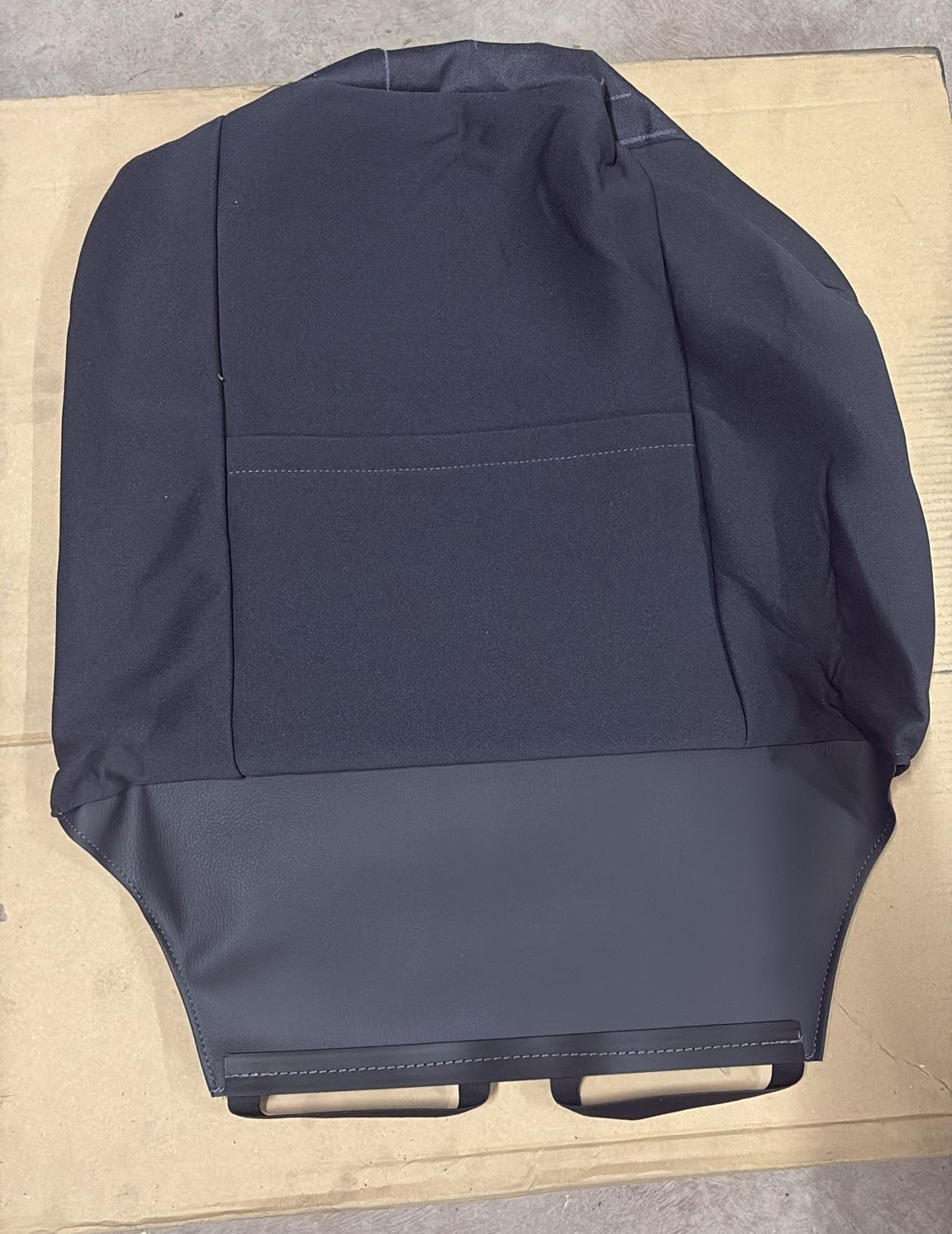 7701058673 M / MAİS / SOL ÖN KOLTUK SIRT KILIFI CLİO II