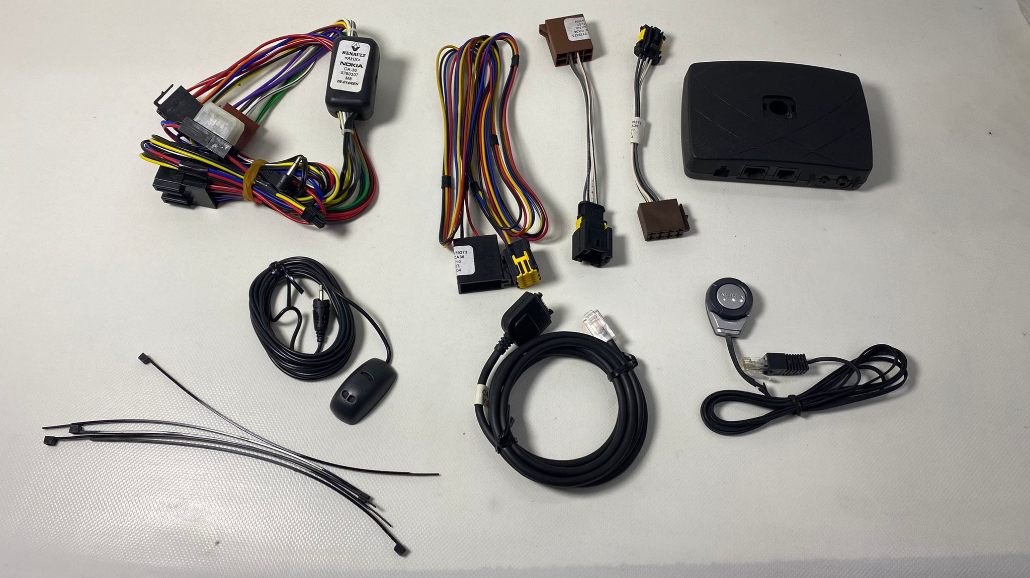 7711472014 M / MAİS / TELEFON KİTİ UNİVERSAL