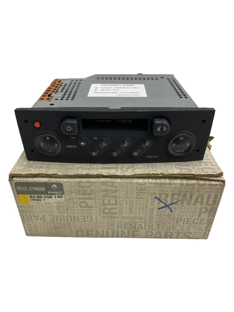 8200256140 M / MAİS / RADYO KASET ÇALAR TEYP MEGANE II